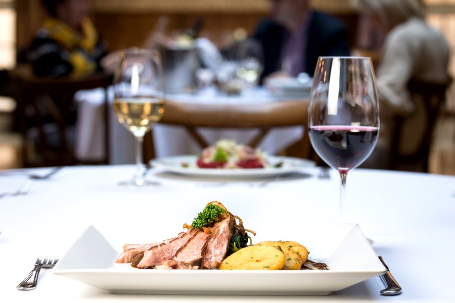 Klidná večeře, restaurace Atrium